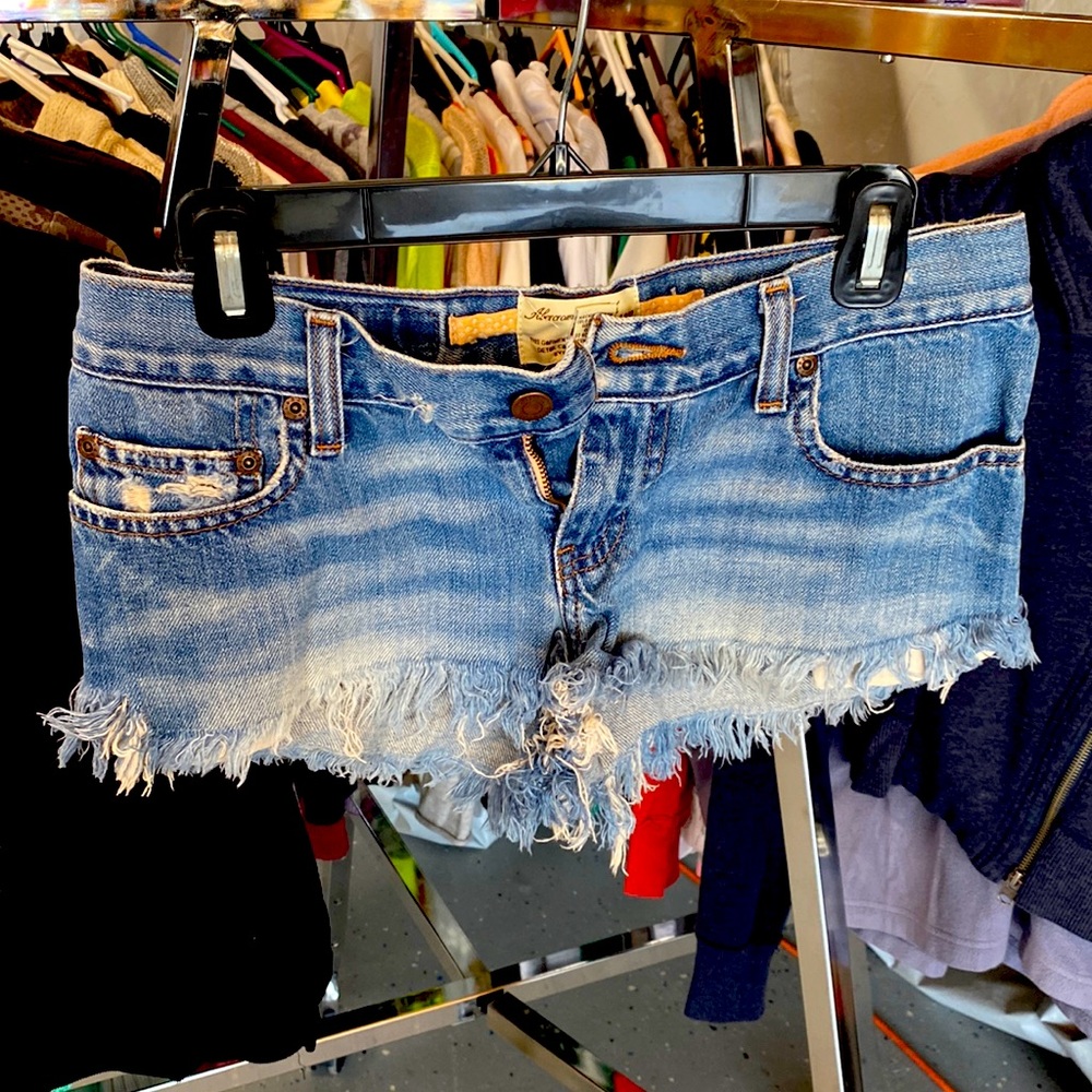 Abercrombie & Fitch Jean shorts